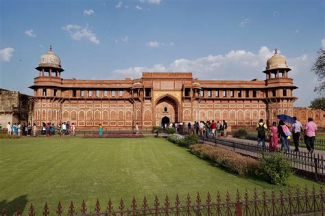 el fuerte rojo de agra